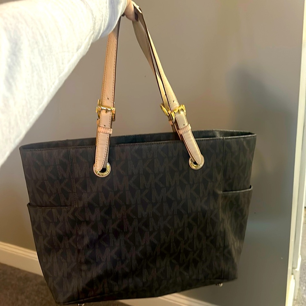 Michael kors laptop bag